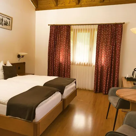 Massa אורחן בלאטן ביי נאטרס